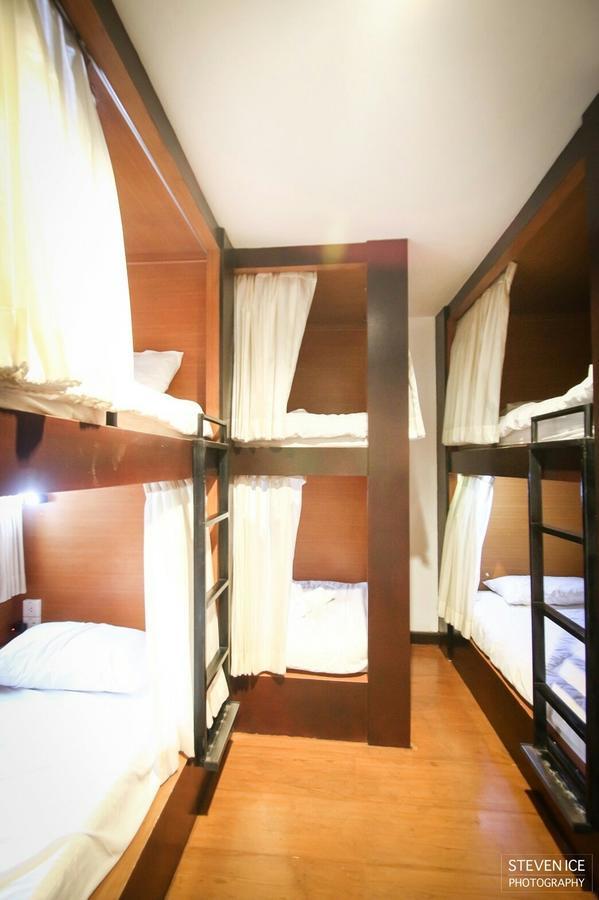 One Night Zleep At Nimman Hostel Chiang Mai Ngoại thất bức ảnh